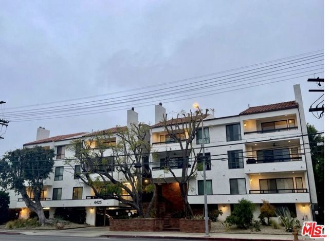 4425 Whitsett Avenue 214, Los Angeles, CA 91604