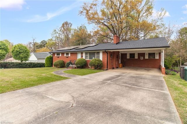 11 swaim Drive, Thomasville, NC 27360