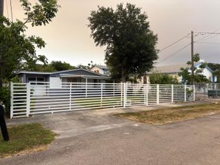 5421 SW 24th Street, West Park, FL 33023
