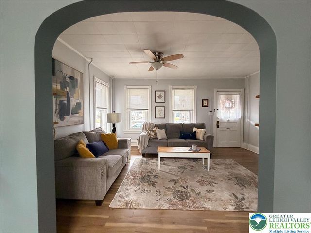 41 Evergreen Street, Nazareth Boro, PA 18064