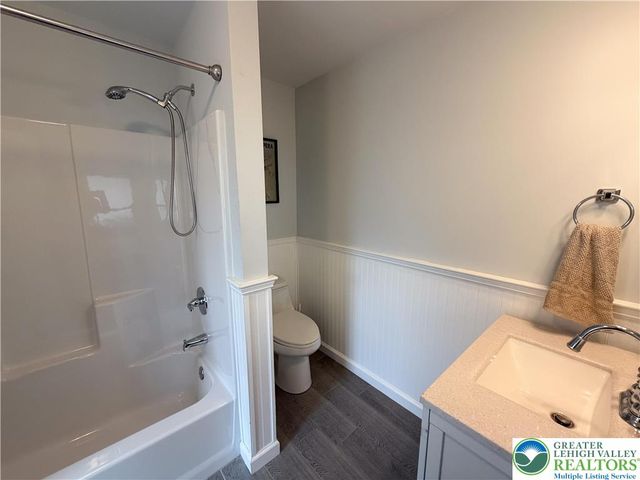 41 Evergreen Street, Nazareth Boro, PA 18064