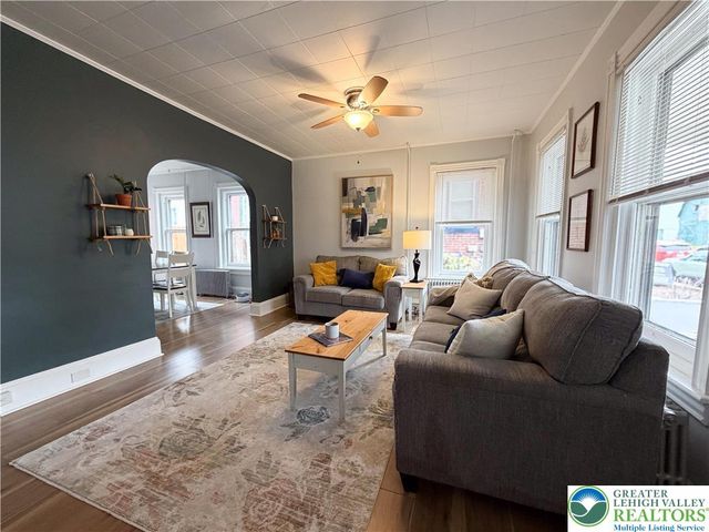 41 Evergreen Street, Nazareth Boro, PA 18064