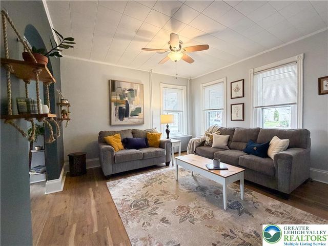 41 Evergreen Street, Nazareth Boro, PA 18064