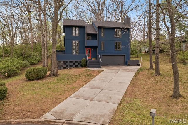 39 Metz Court, Lake St Louis, MO 63367