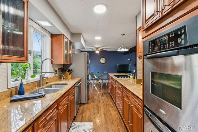 39 Metz Court, Lake St Louis, MO 63367