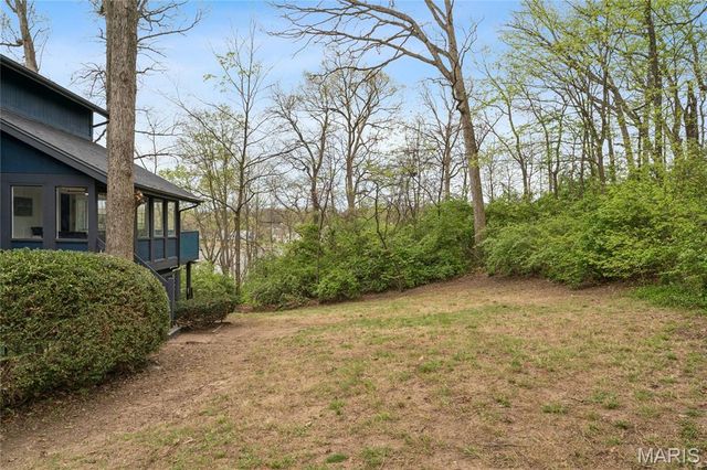 39 Metz Court, Lake St Louis, MO 63367