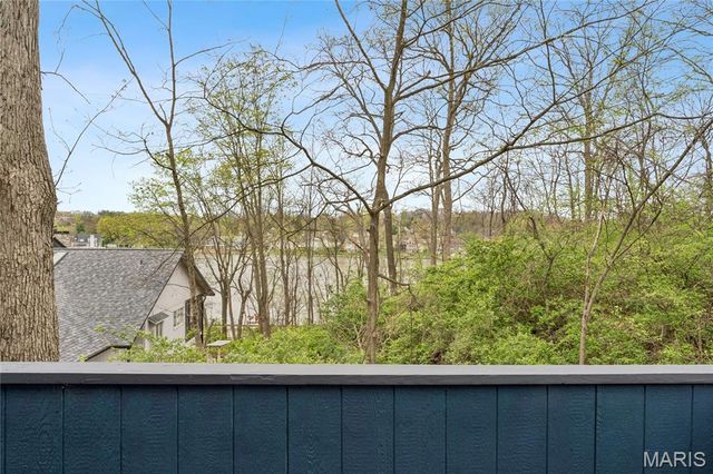 39 Metz Court, Lake St Louis, MO 63367