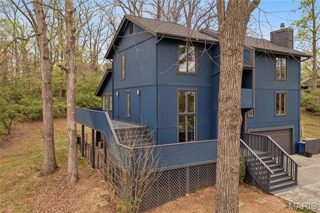 39 Metz Court, Lake St Louis, MO 63367