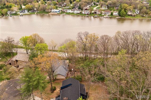 39 Metz Court, Lake St Louis, MO 63367