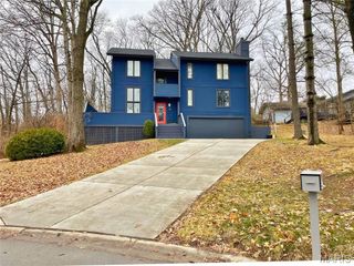 39 Metz Court, Lake St Louis, MO 63367