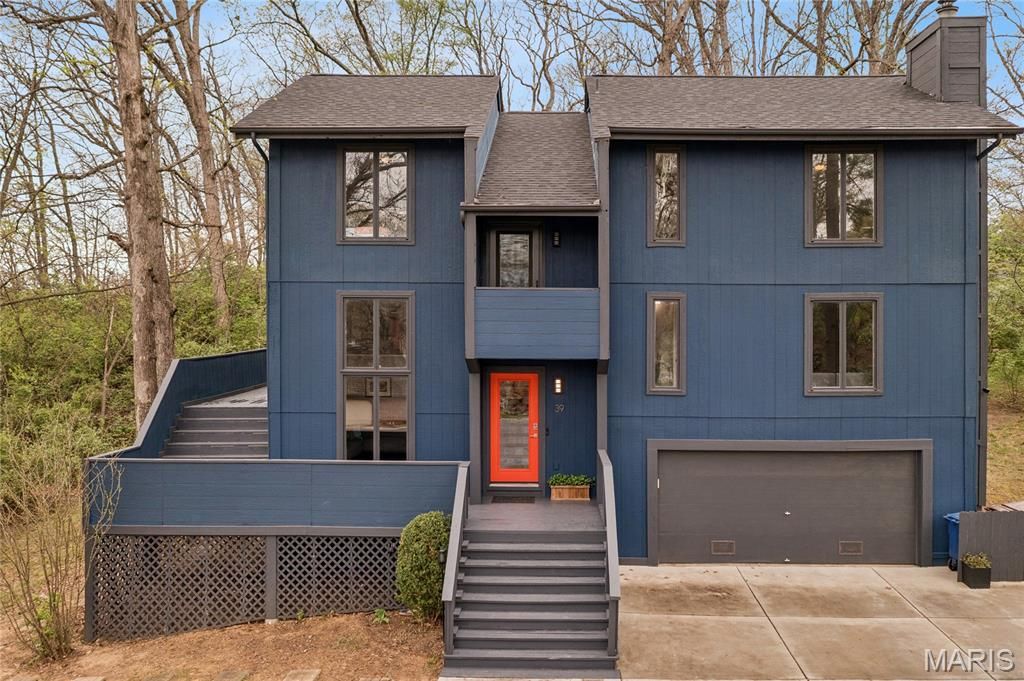 39 Metz Court, Lake St Louis, MO 63367