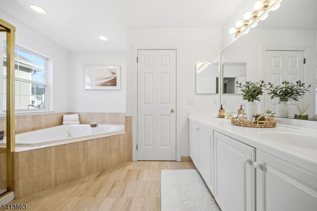 18 Glen Rock Rd, Cedar Grove Twp., NJ 07009