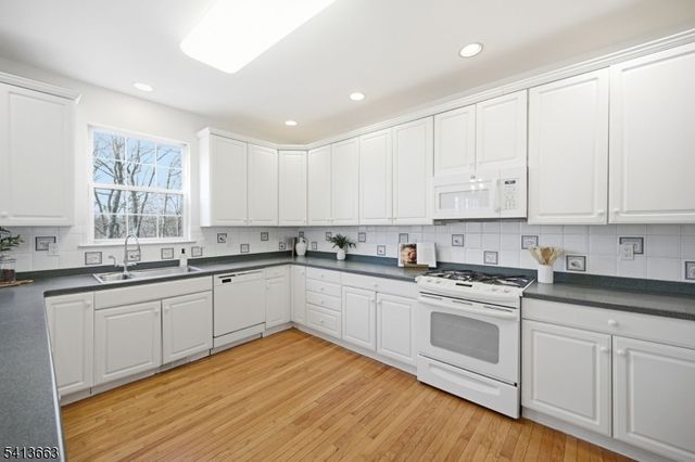 18 Glen Rock Rd, Cedar Grove Twp., NJ 07009