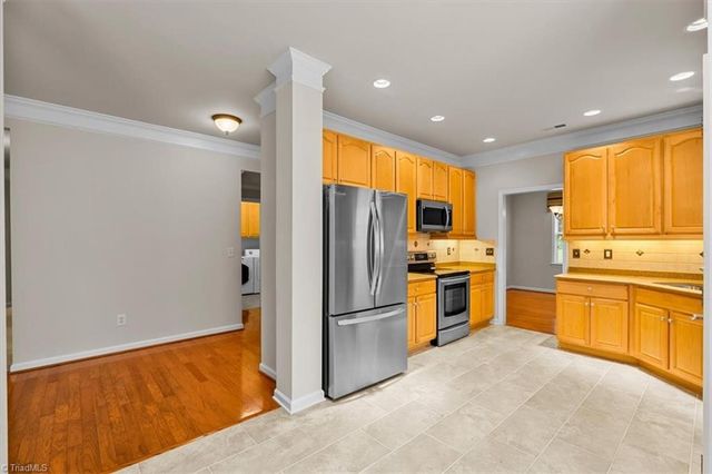 132 Heritage Hill Drive, Jamestown, NC 27282