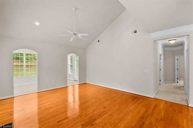 132 Heritage Hill Drive, Jamestown, NC 27282