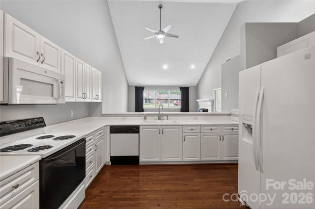 19830 Oak Leaf Circle 57, Cornelius, NC 28031