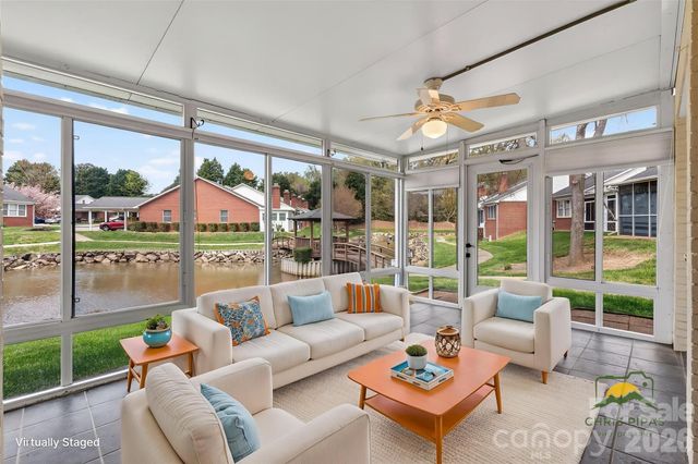 19830 Oak Leaf Circle 57, Cornelius, NC 28031