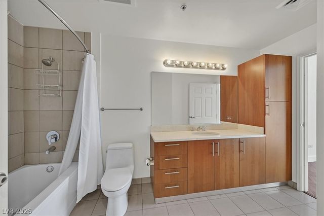 200 West SAHARA Avenue 3702, Las Vegas, NV 89102