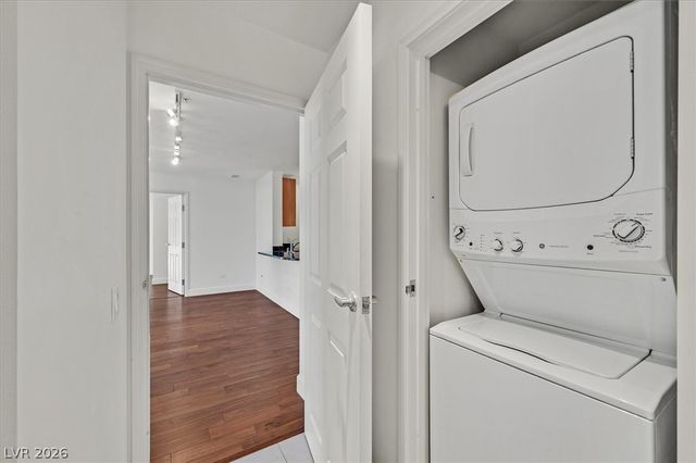 200 West SAHARA Avenue 3702, Las Vegas, NV 89102