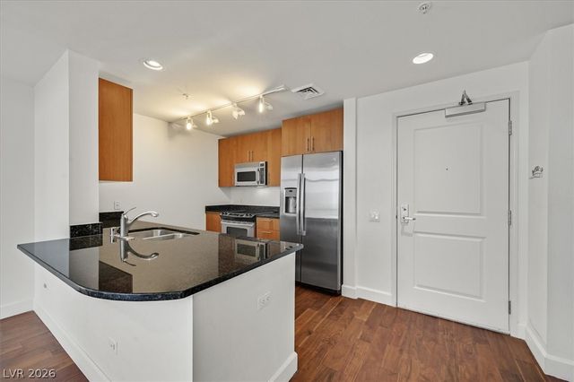 200 West SAHARA Avenue 3702, Las Vegas, NV 89102