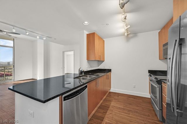 200 West SAHARA Avenue 3702, Las Vegas, NV 89102