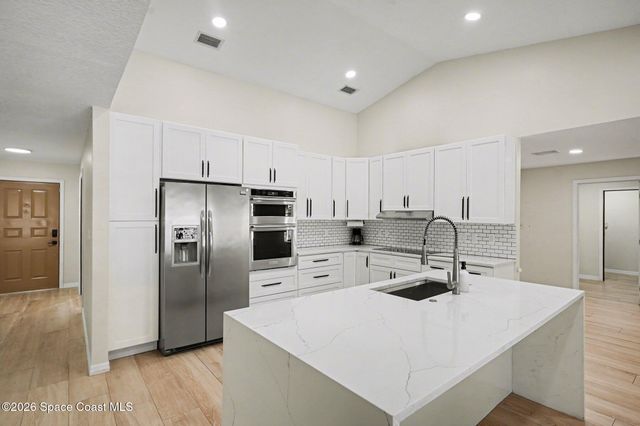 2555 Kumquat Street NE, Palm Bay, FL 32905