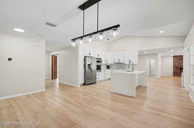 2555 Kumquat Street NE, Palm Bay, FL 32905