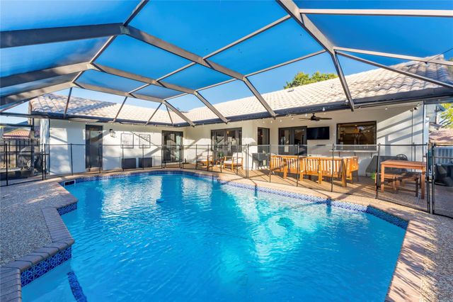 462 NW 113th Terrace, Coral Springs, FL 33071