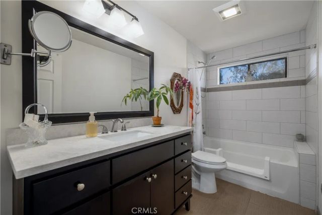 22176 Dogie, Canyon Lake, CA 92587