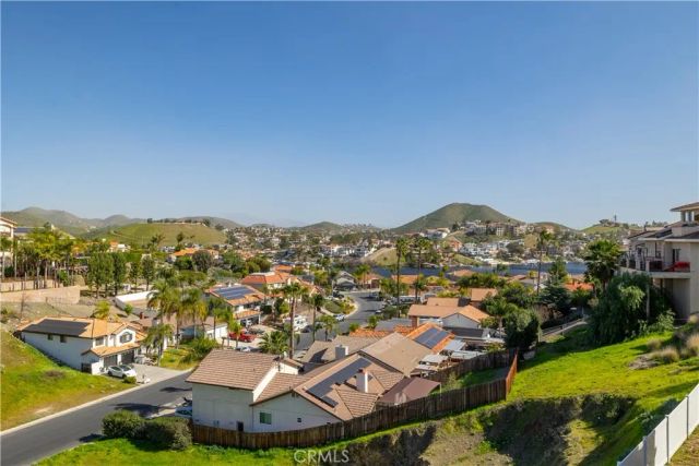 22176 Dogie, Canyon Lake, CA 92587