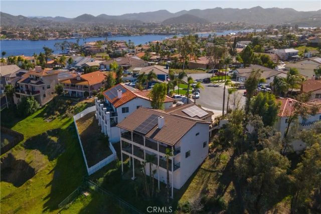 22176 Dogie, Canyon Lake, CA 92587