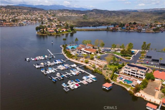 22176 Dogie, Canyon Lake, CA 92587