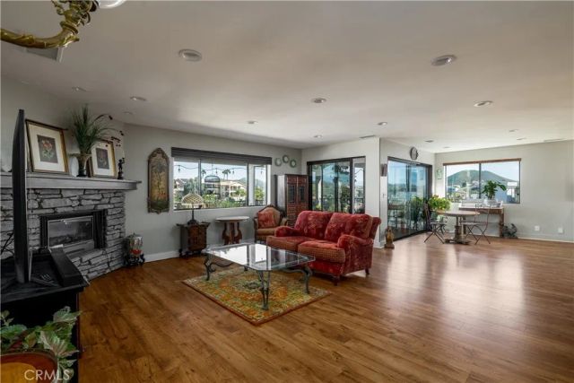 22176 Dogie, Canyon Lake, CA 92587