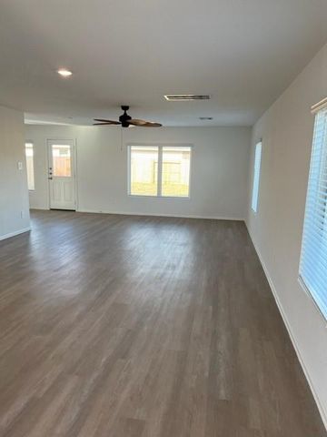 18919 Sorento Bay Lane, Hockley, TX 77447