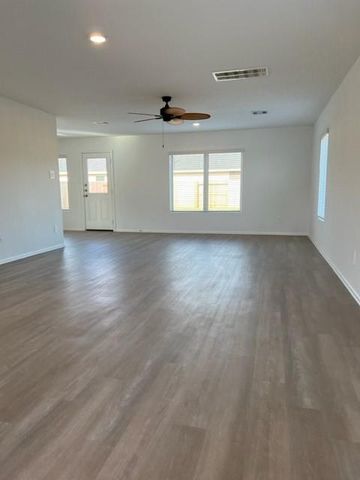 18919 Sorento Bay Lane, Hockley, TX 77447