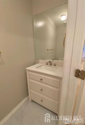 315 Plymouth Road, North Brunswick, NJ 08902