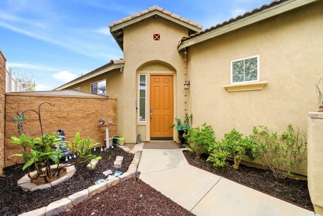 31869 Straw Lily Drive, Murrieta, CA 92563