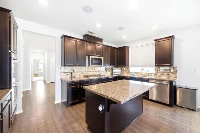 31869 Straw Lily Drive, Murrieta, CA 92563