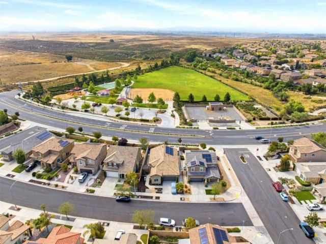 31869 Straw Lily Drive, Murrieta, CA 92563