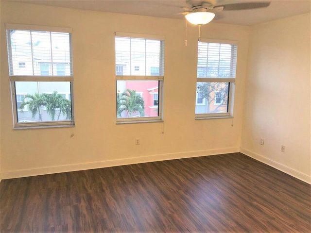 810 Marina Del Ray Lane 5, West Palm Beach, FL 33401