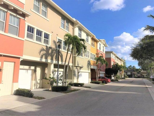 810 Marina Del Ray Lane 5, West Palm Beach, FL 33401