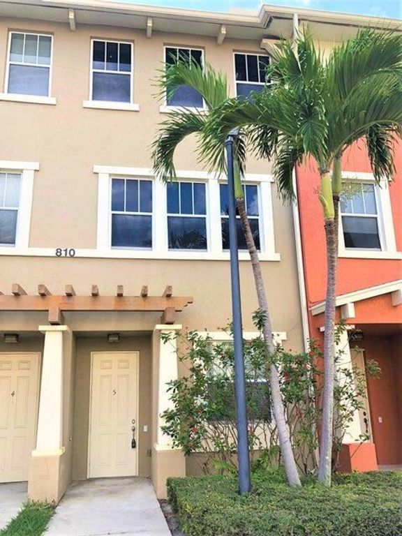 810 Marina Del Ray Lane 5, West Palm Beach, FL 33401