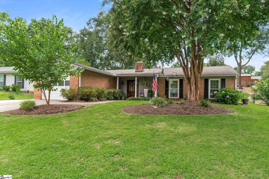 111 Burlington Avenue, Greer, SC 29650