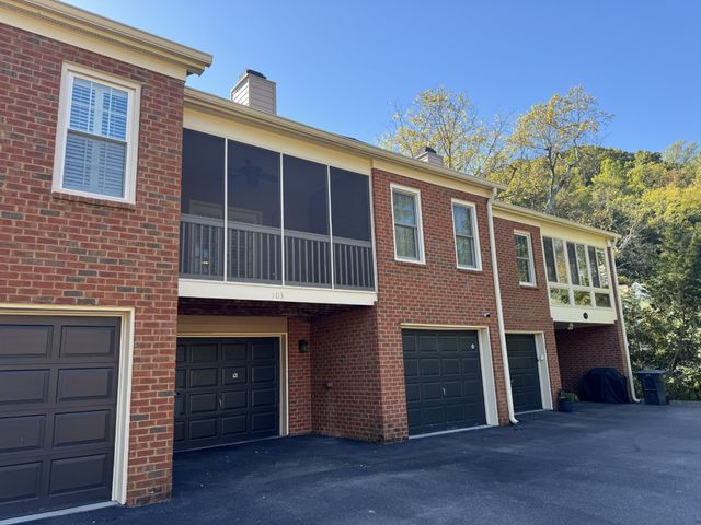 103 Windsor Terrace Dr, Nashville, TN 37221