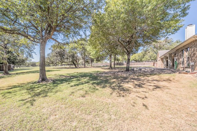 155 N Star Crossing Lane, Weatherford, TX 76088