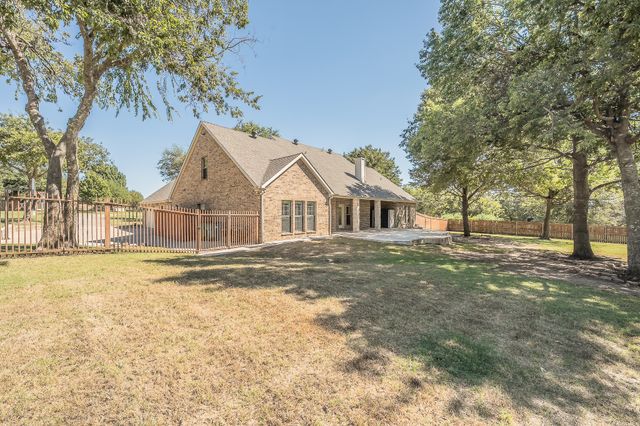 155 N Star Crossing Lane, Weatherford, TX 76088