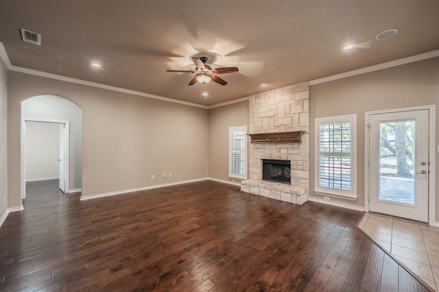 155 N Star Crossing Lane, Weatherford, TX 76088