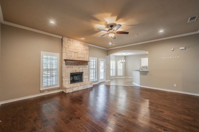 155 N Star Crossing Lane, Weatherford, TX 76088