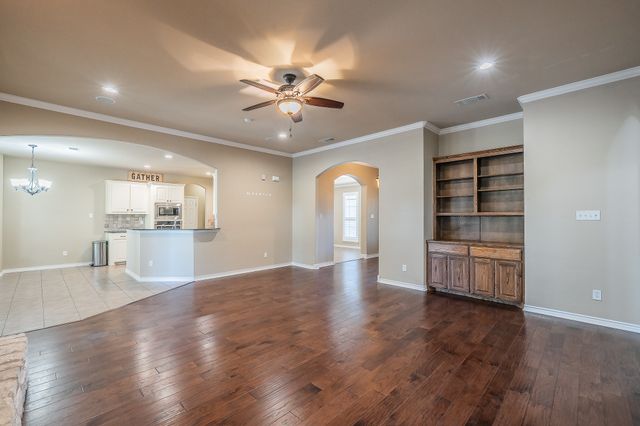 155 N Star Crossing Lane, Weatherford, TX 76088