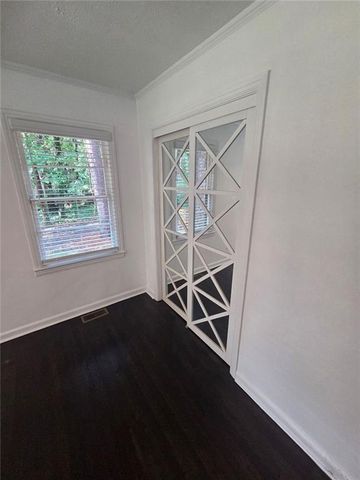 1015 Braemar Avenue, Atlanta, GA 30311